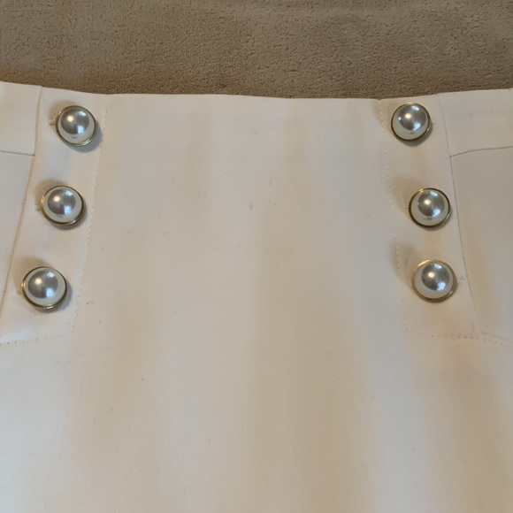 Beautiful winter white skirt - Picture 4 of 4